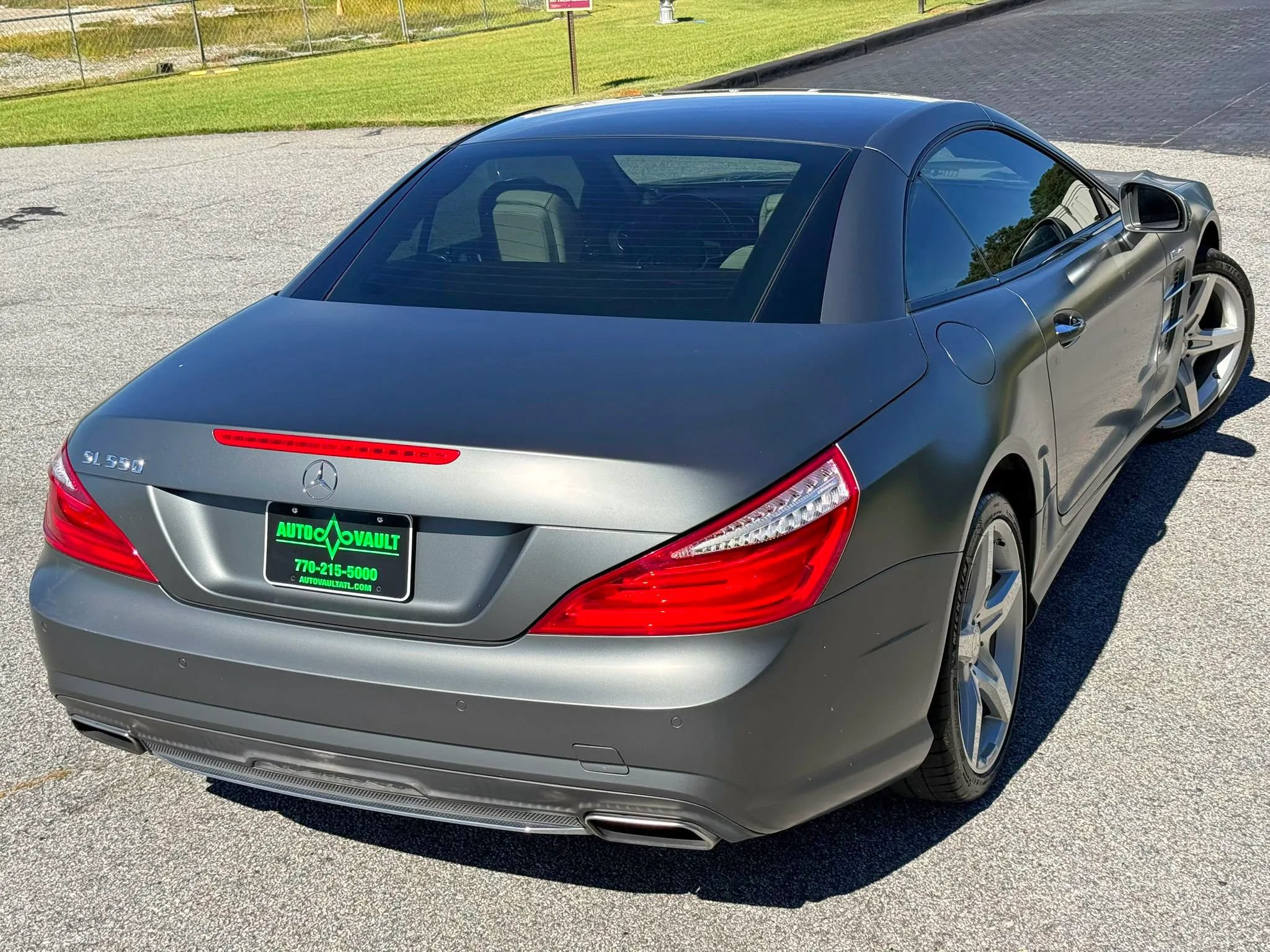 Used 2014 Mercedes-Benz SL 550 w/ Sport Wheel Package image 17