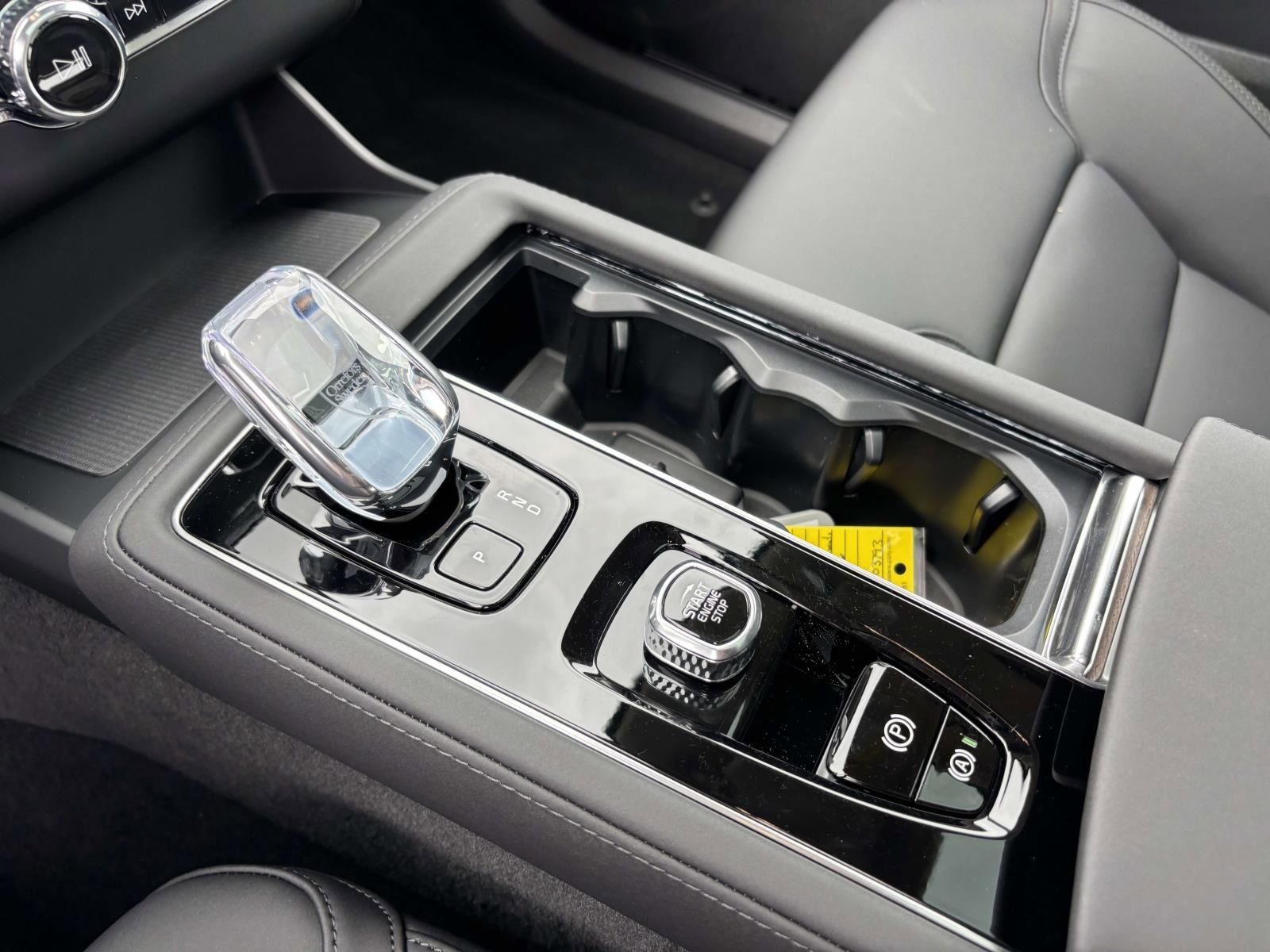 New 2026 Volvo XC90 B6 Plus w/ Protection Package Premier image 23