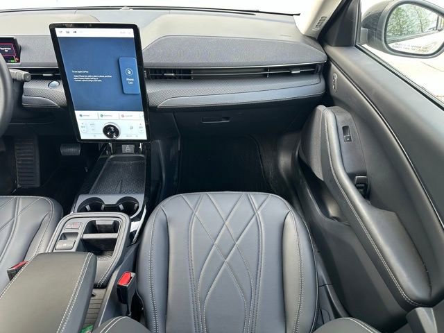 Certified 2025 Ford Mustang Mach-E Select image 12