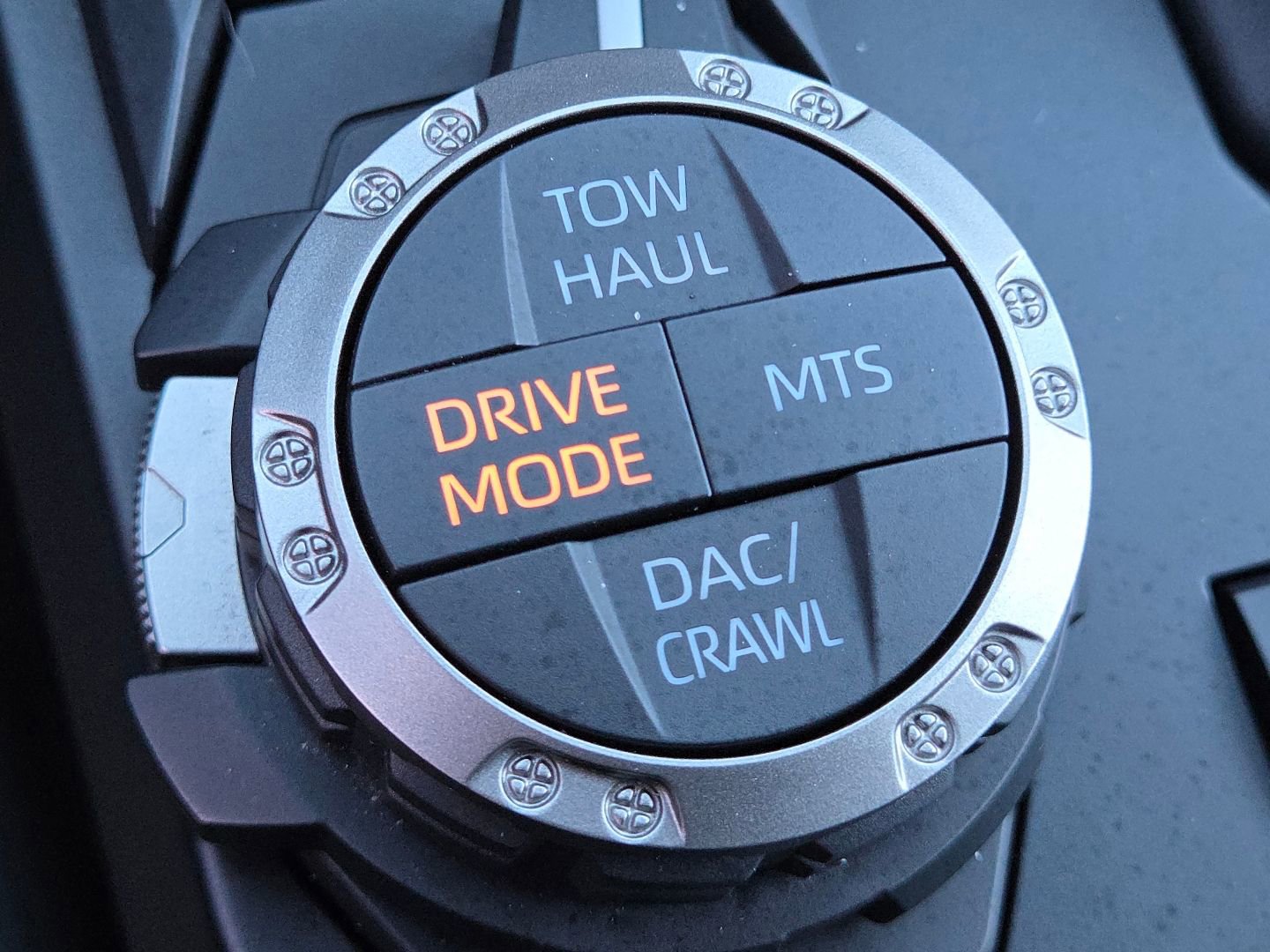 Used 2024 Toyota Tacoma Trailhunter image 6