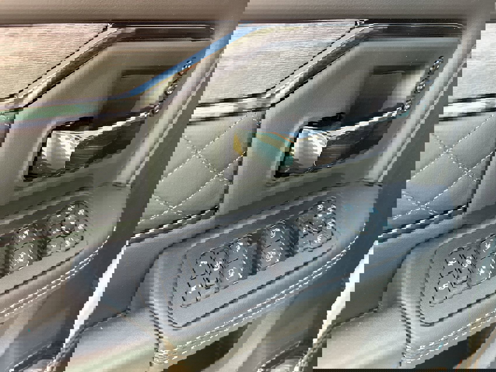 Used 2025 RAM 2500 Limited image 13