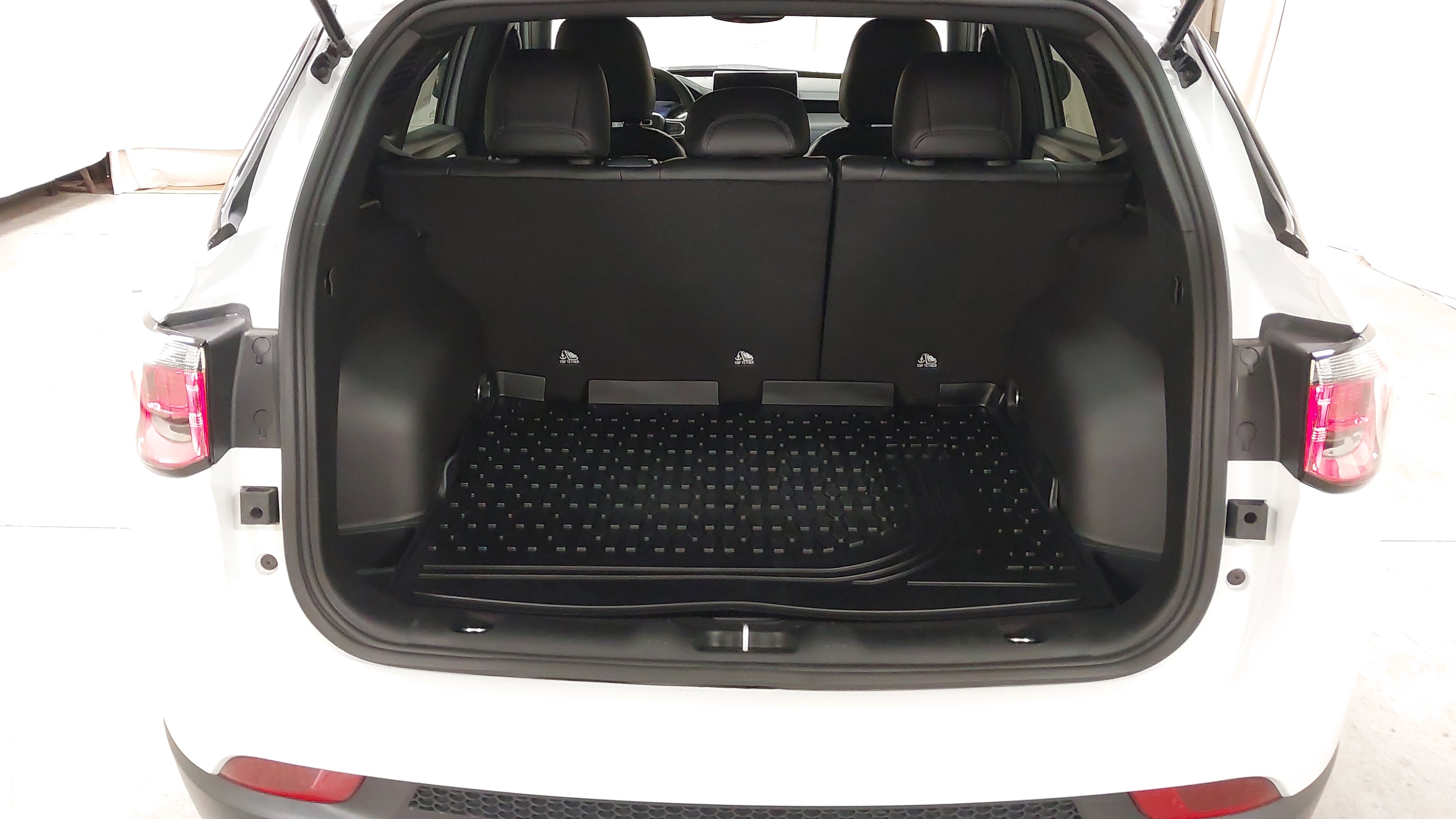 New 2026 Jeep Compass Latitude image 27