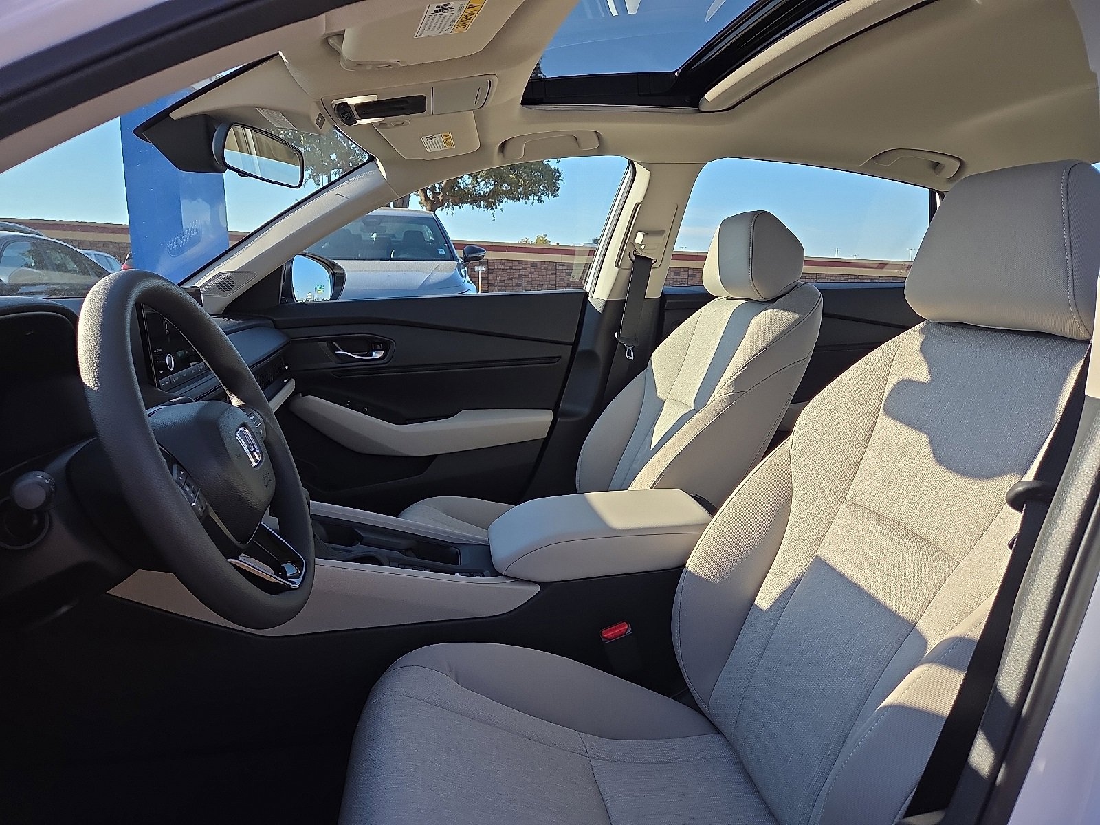 New 2025 Honda Accord SE image 10