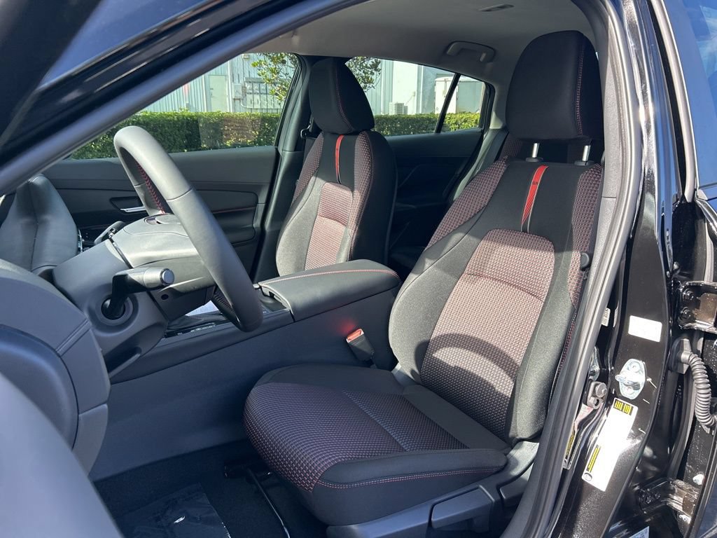 New 2026 Nissan Sentra SR w/ Floor Mat Package FWD image 19