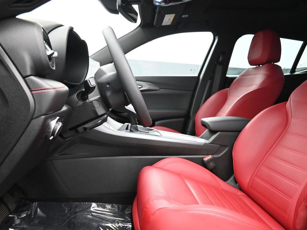 Used 2023 Dodge Hornet GT Plus w/ GT Blacktop Package image 17