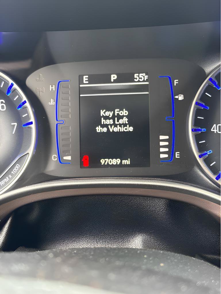 Used 2020 Chrysler Voyager Lxi FWD image 14