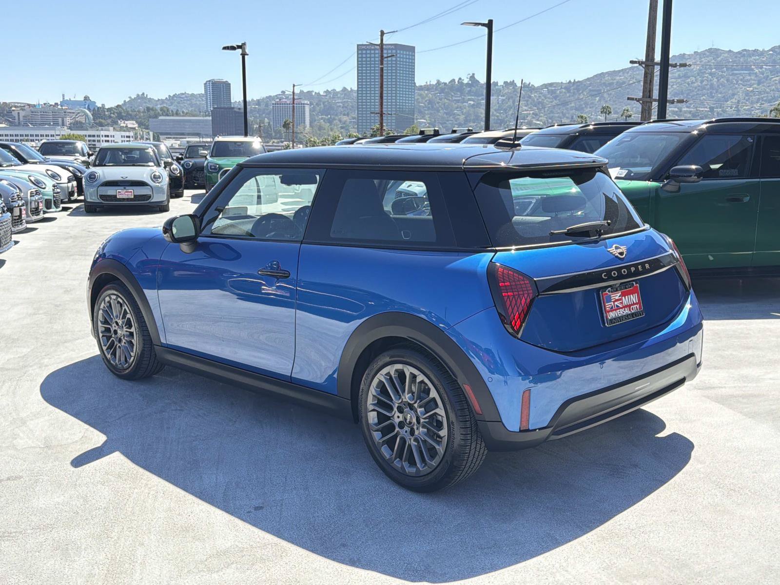 Used 2026 MINI Cooper 2-Door Hardtop FWD image 3