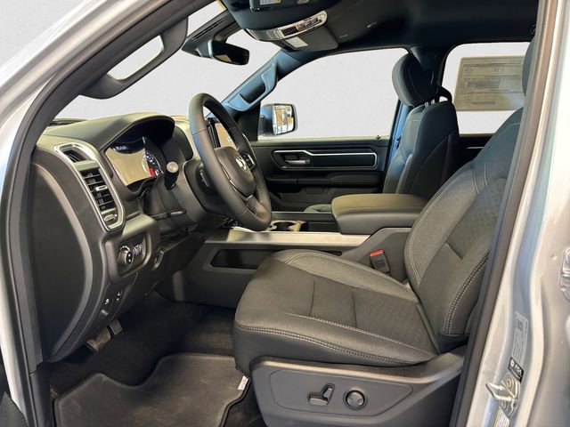New 2026 RAM 1500 4x4 Crew Cab image 10