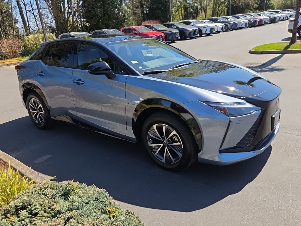 Certified 2023 Lexus RZ 450e Premium w/ Accessory Package (Z1) image 8