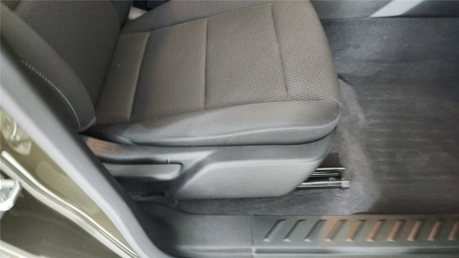 Used 2024 Chevrolet Colorado LT w/ LT Convenience Package AWD/4WD image 21