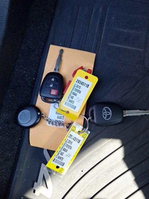 Used 2015 Toyota RAV4 XLE image 28