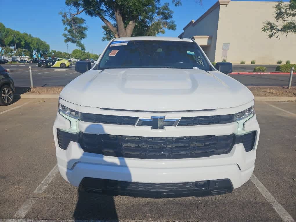 Used 2023 Chevrolet Silverado 1500 RST w/ Convenience Package II AWD/4WD image 4