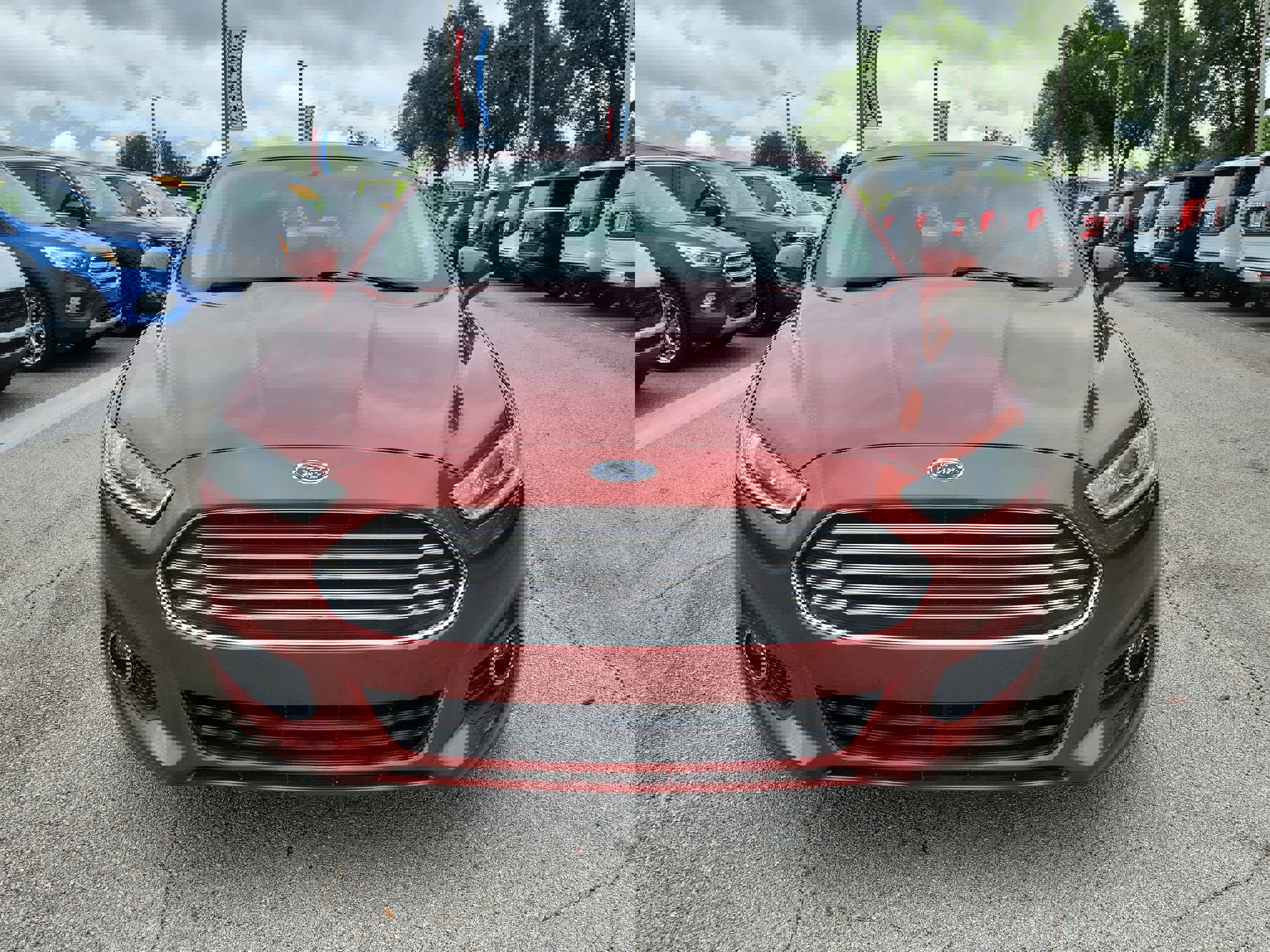 Used 2014 Ford Fusion SE w/ Equipment Group 201A image 2