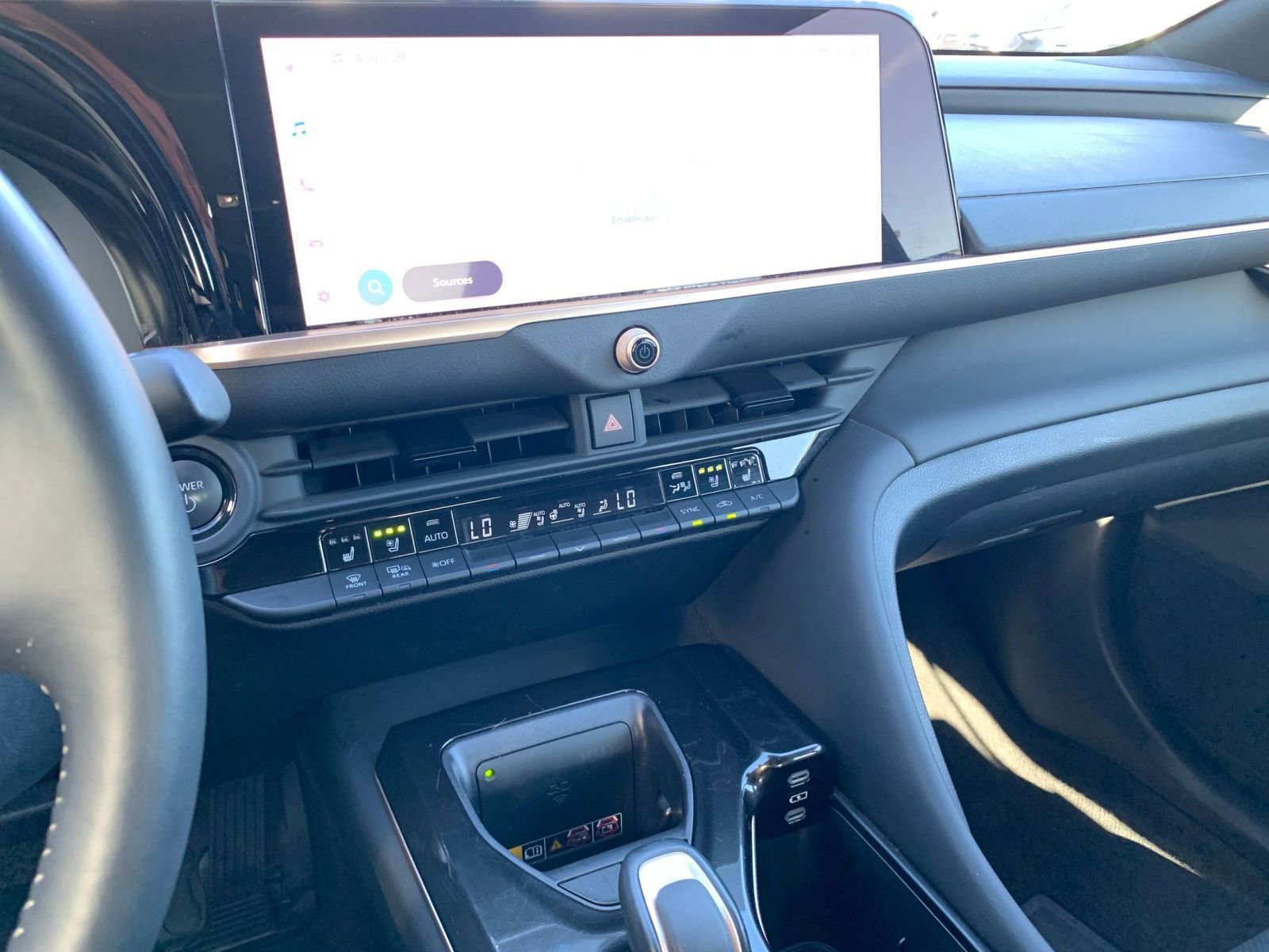 Used 2025 Toyota Crown XLE image 18