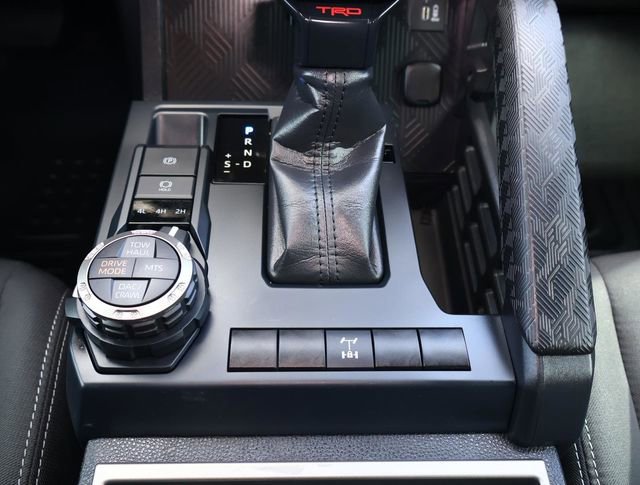 Used 2025 Toyota Tacoma TRD Off-Road AWD/4WD image 25