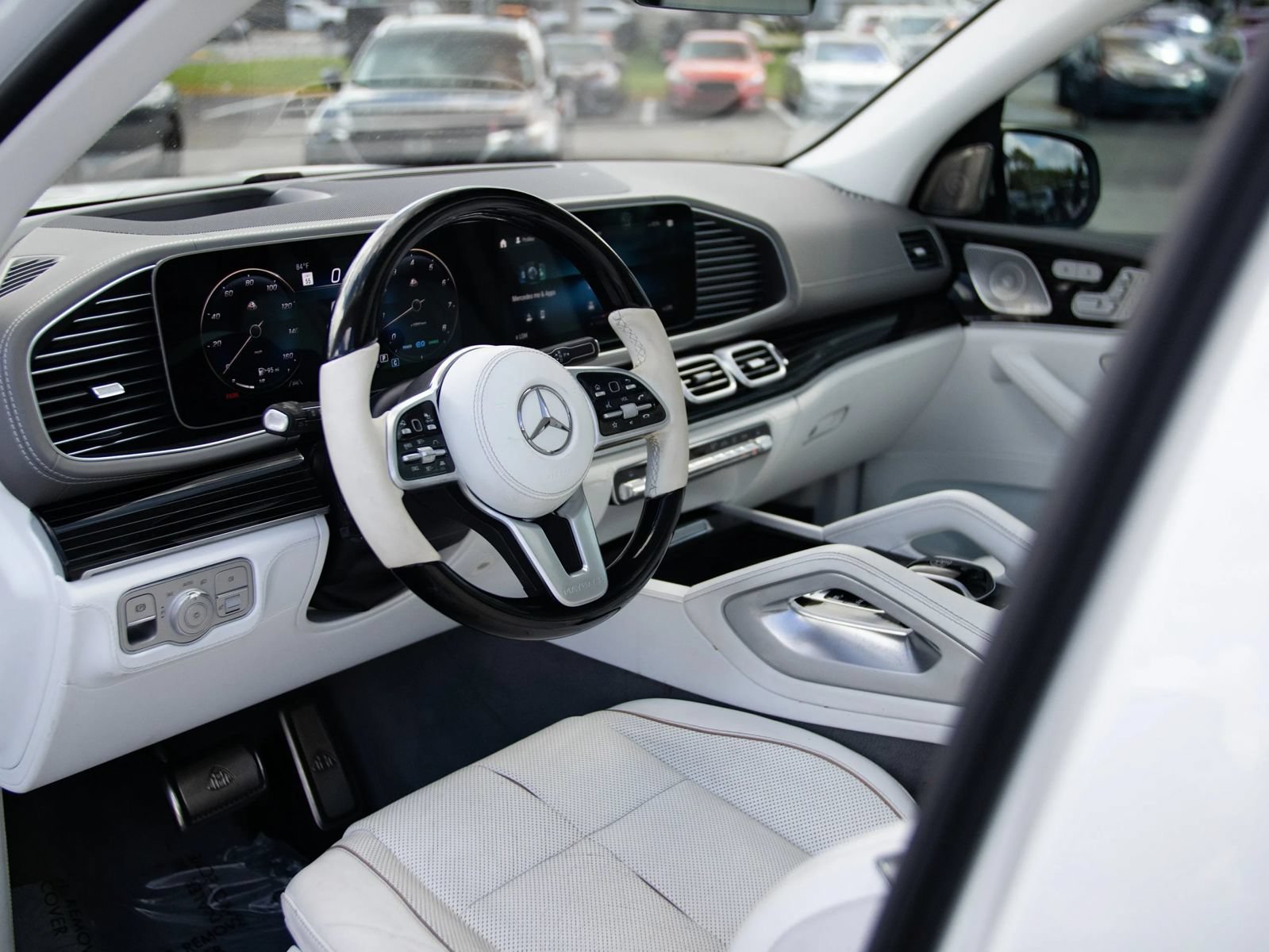 Used 2022 Mercedes-Benz Maybach GLS 600 4MATIC image 22
