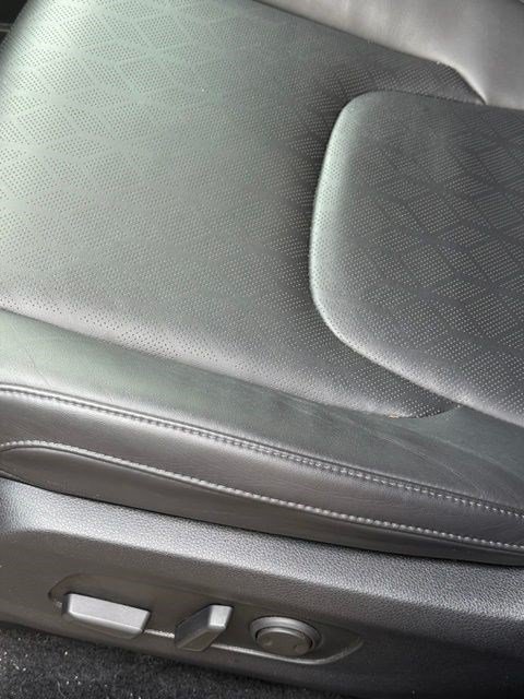 Used 2024 Kia Carnival EX FWD image 9
