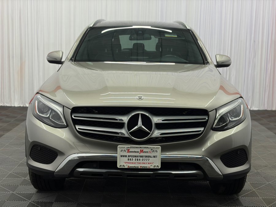 Used 2019 Mercedes-Benz GLC 300 4MATIC w/ Premium Package image 3