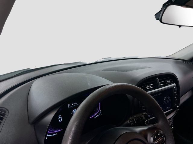 Certified 2025 Kia Soul S FWD image 9