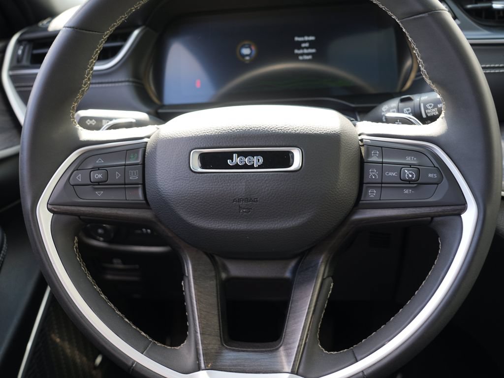 Used 2024 Jeep Grand Cherokee Limited 4xe AWD/4WD image 24