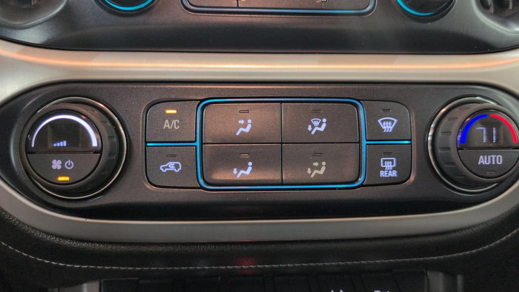 Used 2019 GMC Canyon SLT w/ Driver Alert Package AWD/4WD image 12