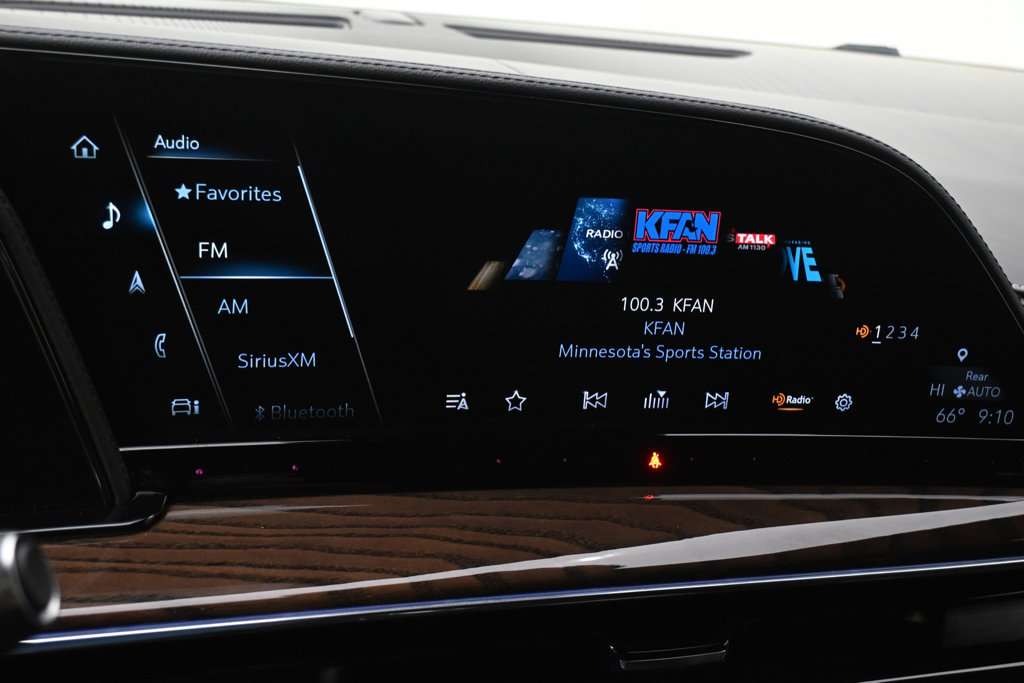 Used 2023 Cadillac Escalade Sport Platinum w/ Heavy-Duty Trailer Package AWD/4WD image 30