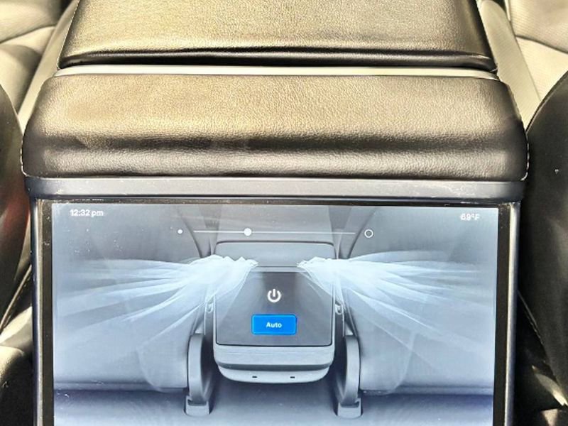 Used 2023 Tesla Model S Plaid image 35