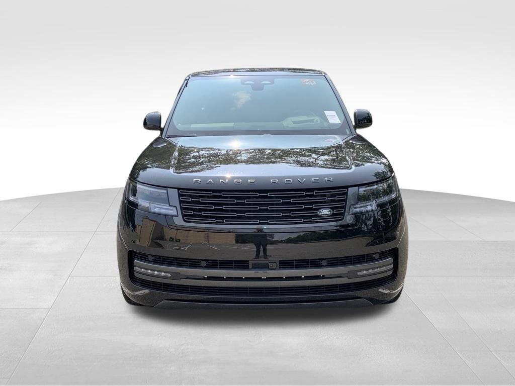 New 2025 Land Rover Range Rover SE image 2