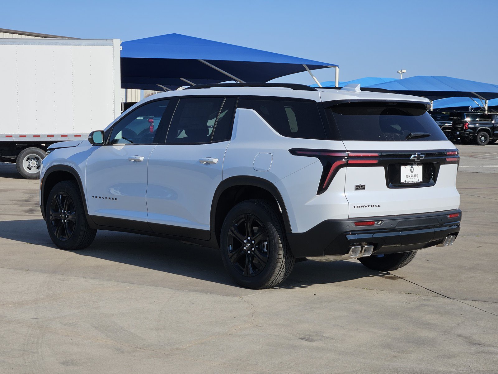 New 2027 Chevrolet Traverse LT w/ Midnight/Sport Edition FWD image 3