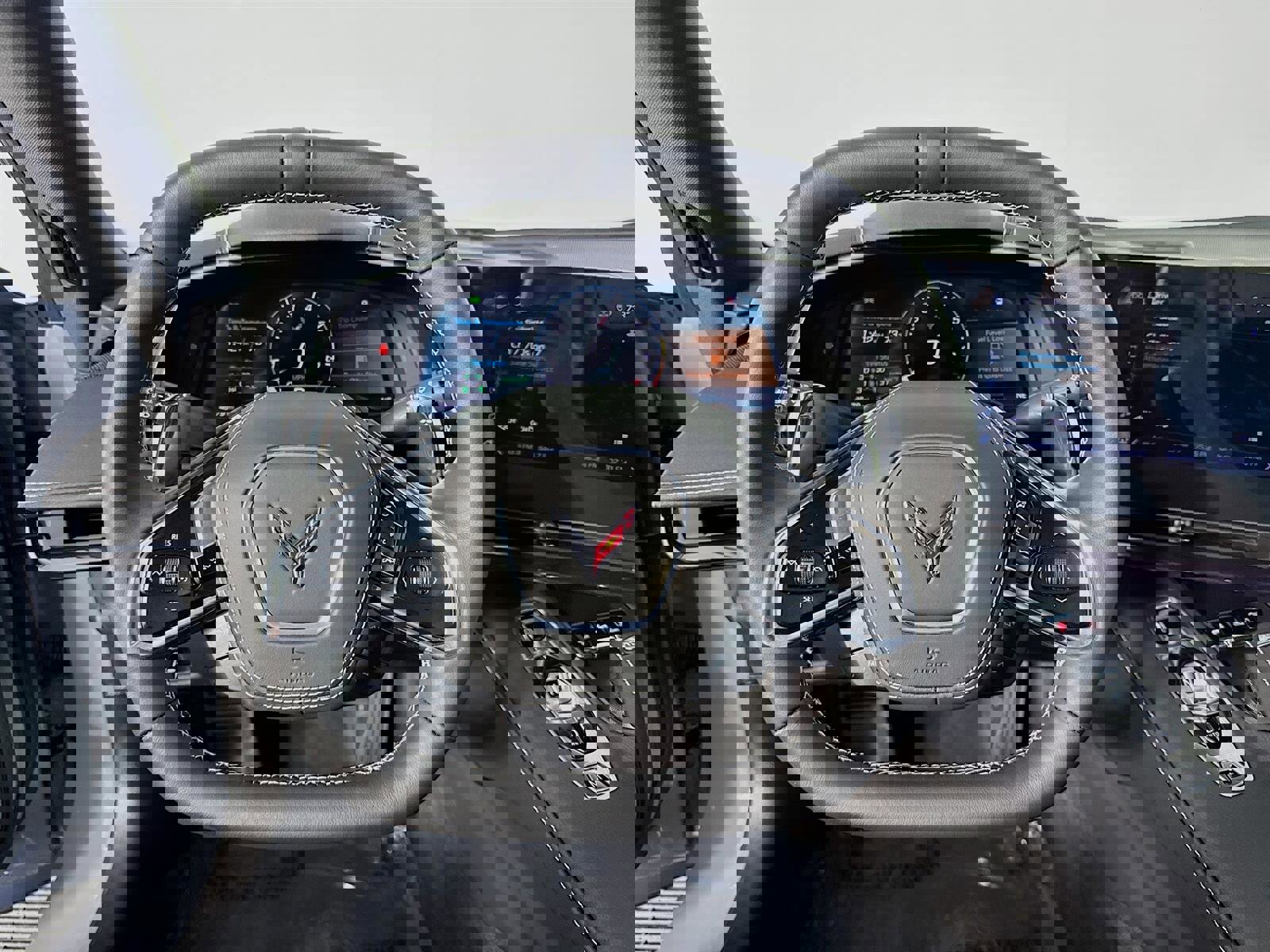 Used 2025 Chevrolet Corvette Stingray Preferred Conv w/ Stealth Interior Trim Package image 13