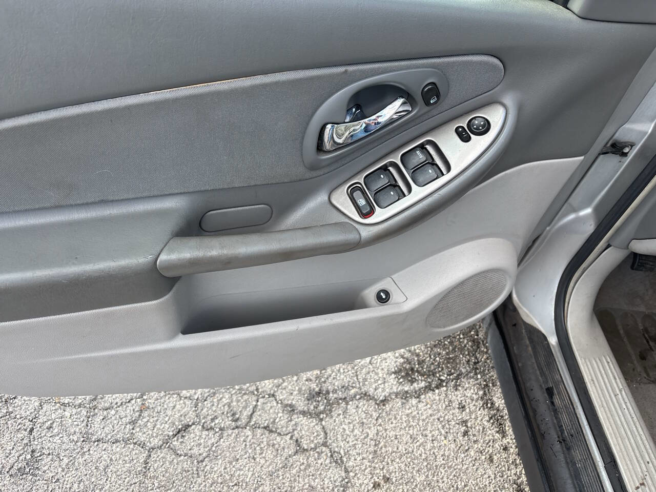 Used 2007 Chevrolet Malibu LS image 17