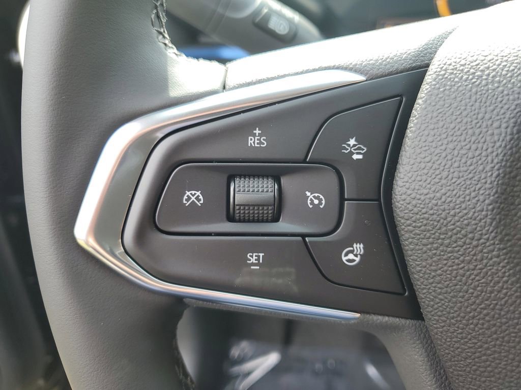 New 2026 Chevrolet Trax LT w/ Sunroof Package image 28