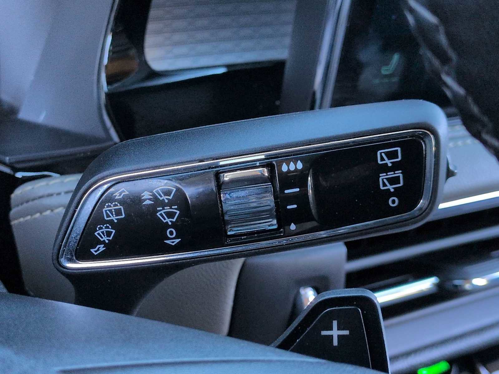 Used 2025 Lincoln Corsair FWD image 26