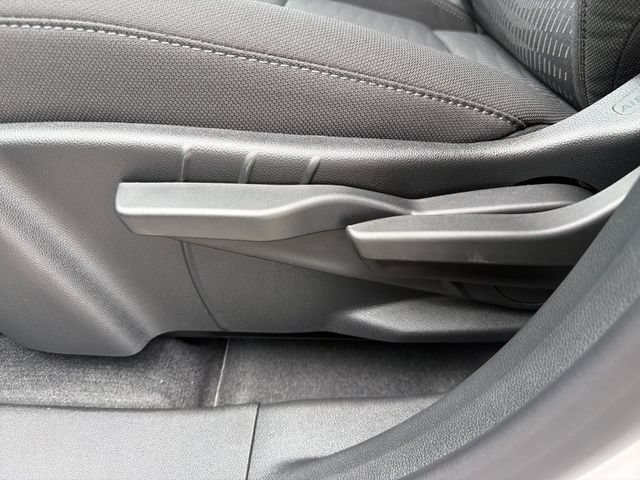 New 2027 Chevrolet Equinox LT w/ Safety and Technology Package FWD image 19
