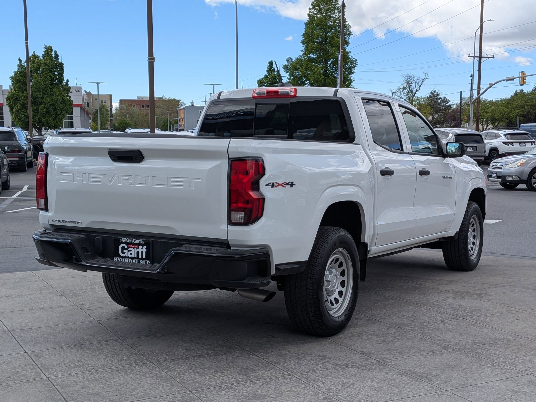 Used 2025 Chevrolet Colorado W/T w/ WT Convenience Package II image 3