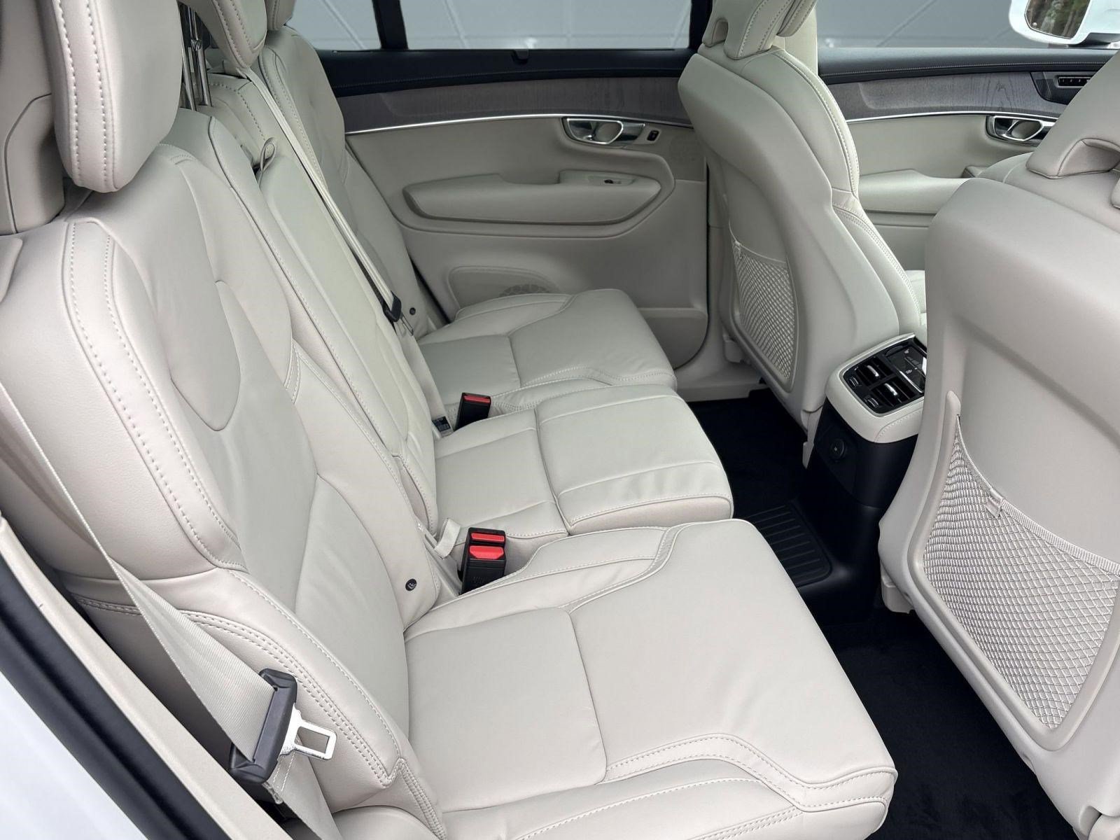 New 2026 Volvo XC90 T8 Ultra w/ Protection Package AWD/4WD image 29