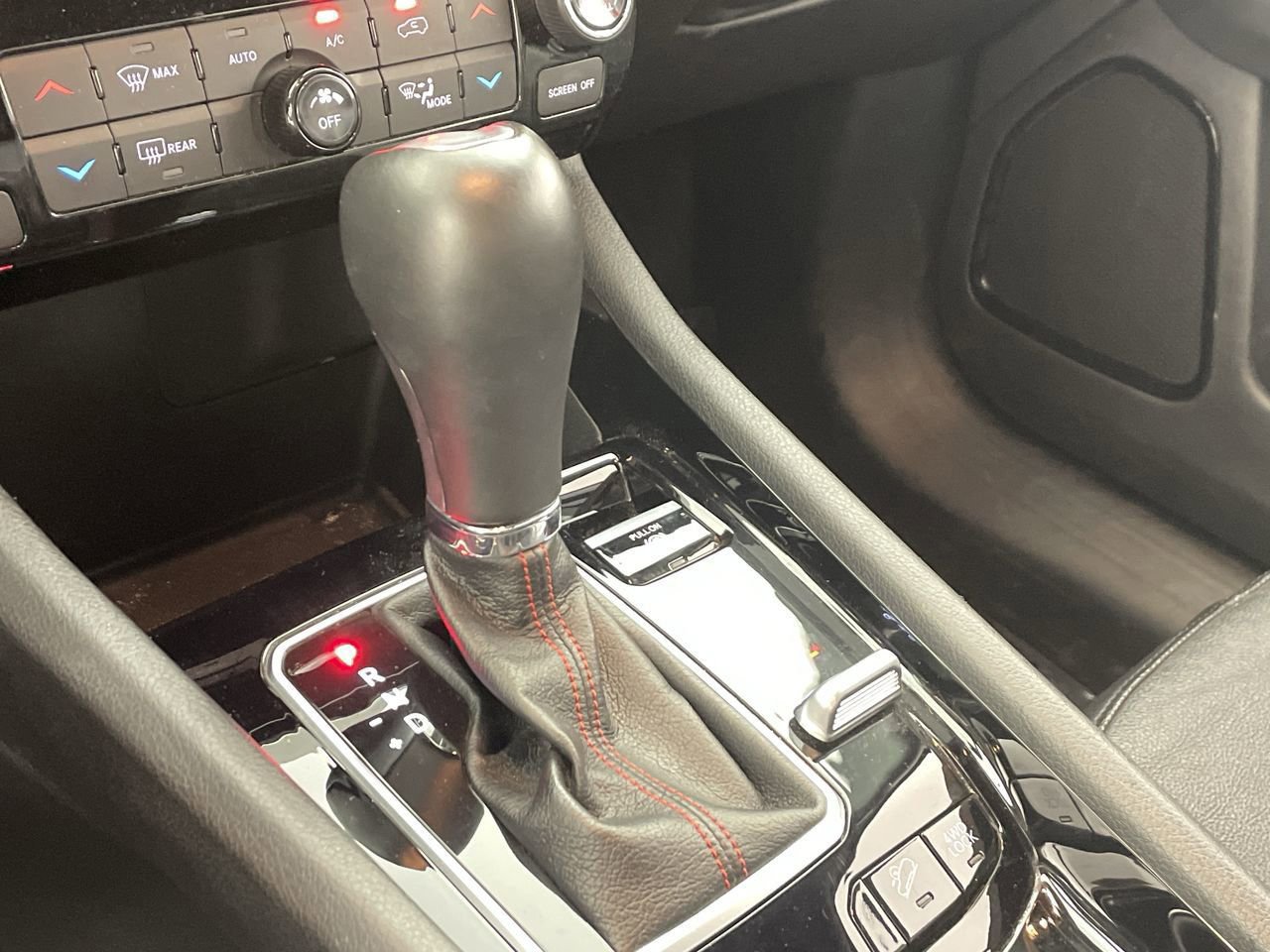 Used 2025 Jeep Compass Trailhawk image 14