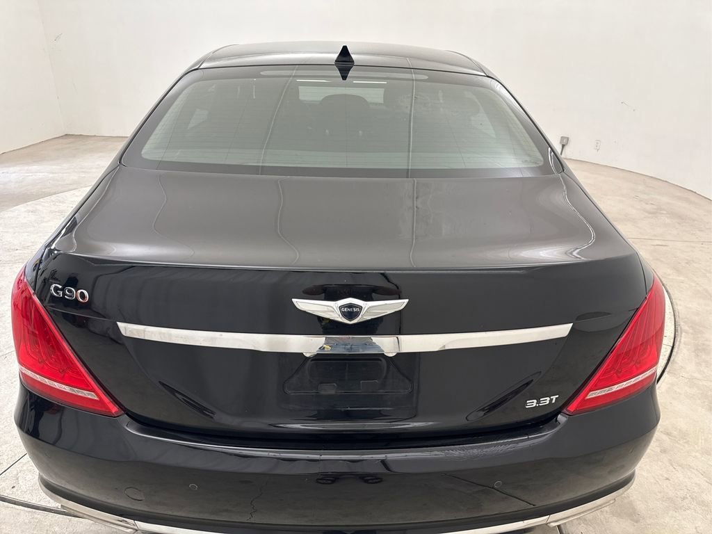Used 2017 Genesis G90 3.3T Premium image 22