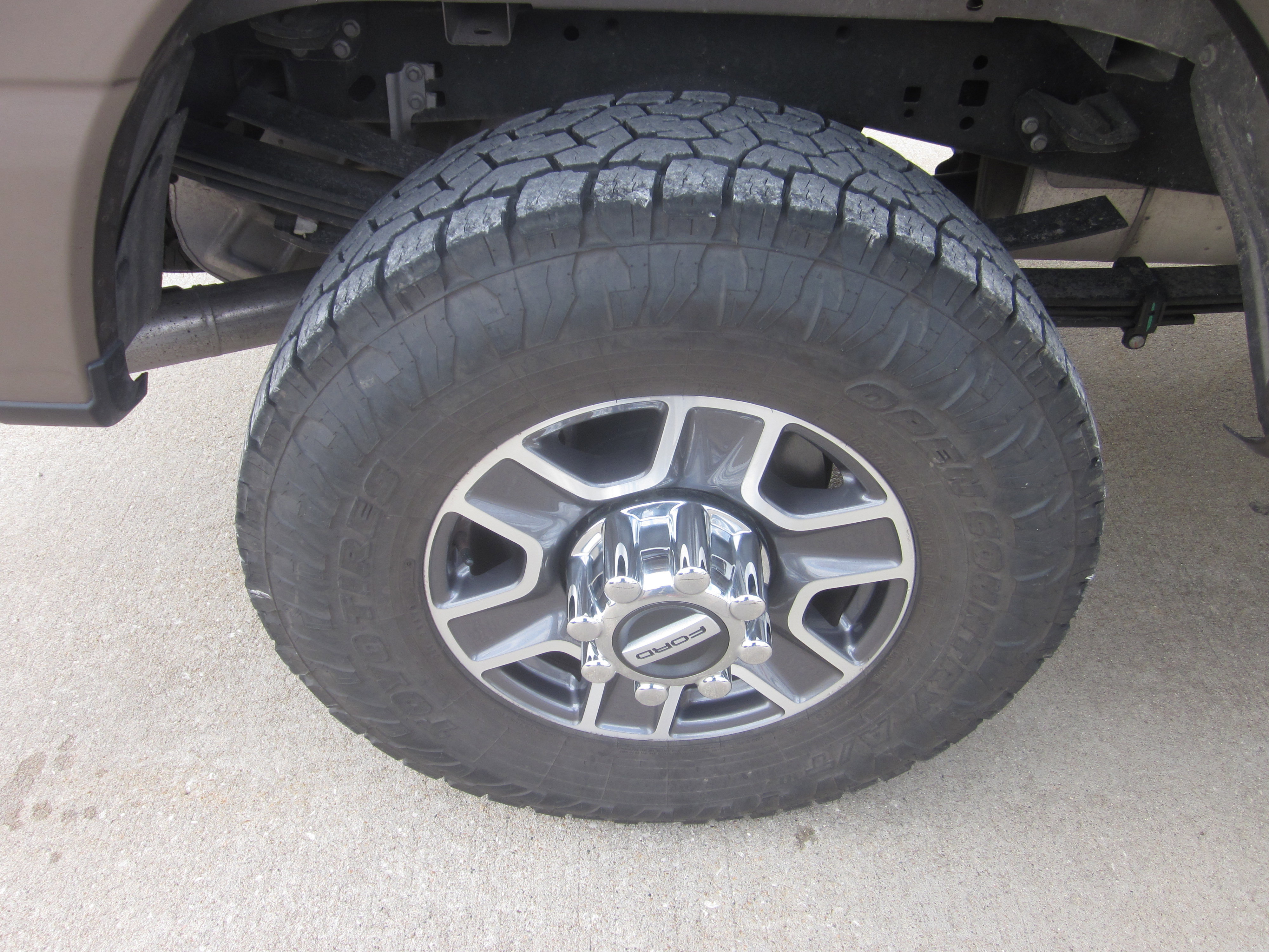 Used 2023 Ford F350 Lariat w/ FX4 Off-Road Package image 8