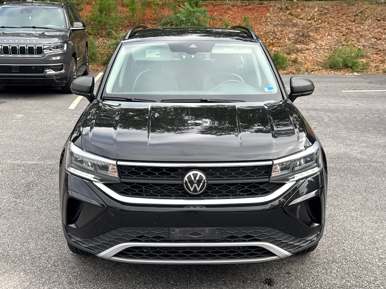 Used 2024 Volkswagen Taos S AWD/4WD image 2