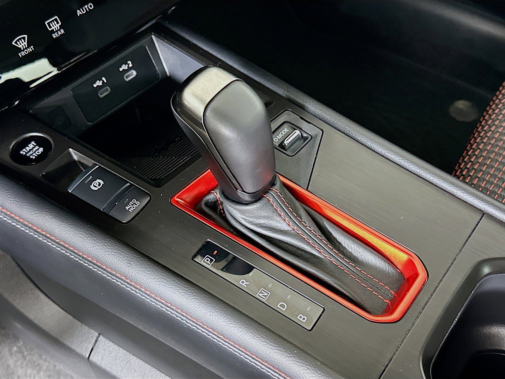 Used 2025 Nissan Kicks SR image 24