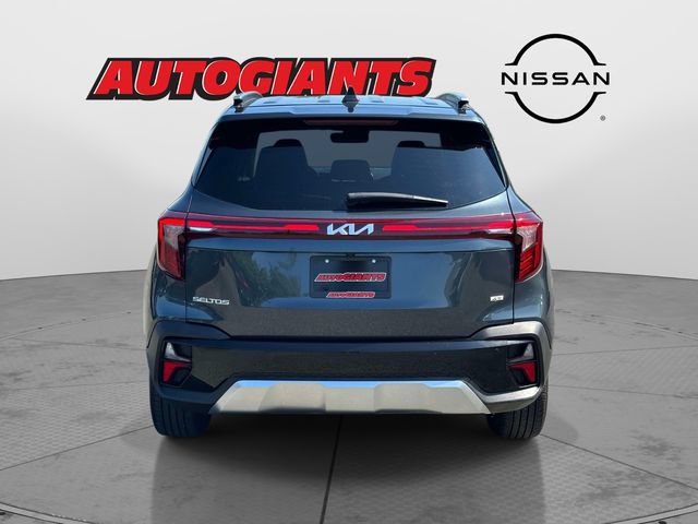 Used 2025 Kia Seltos EX AWD/4WD image 4