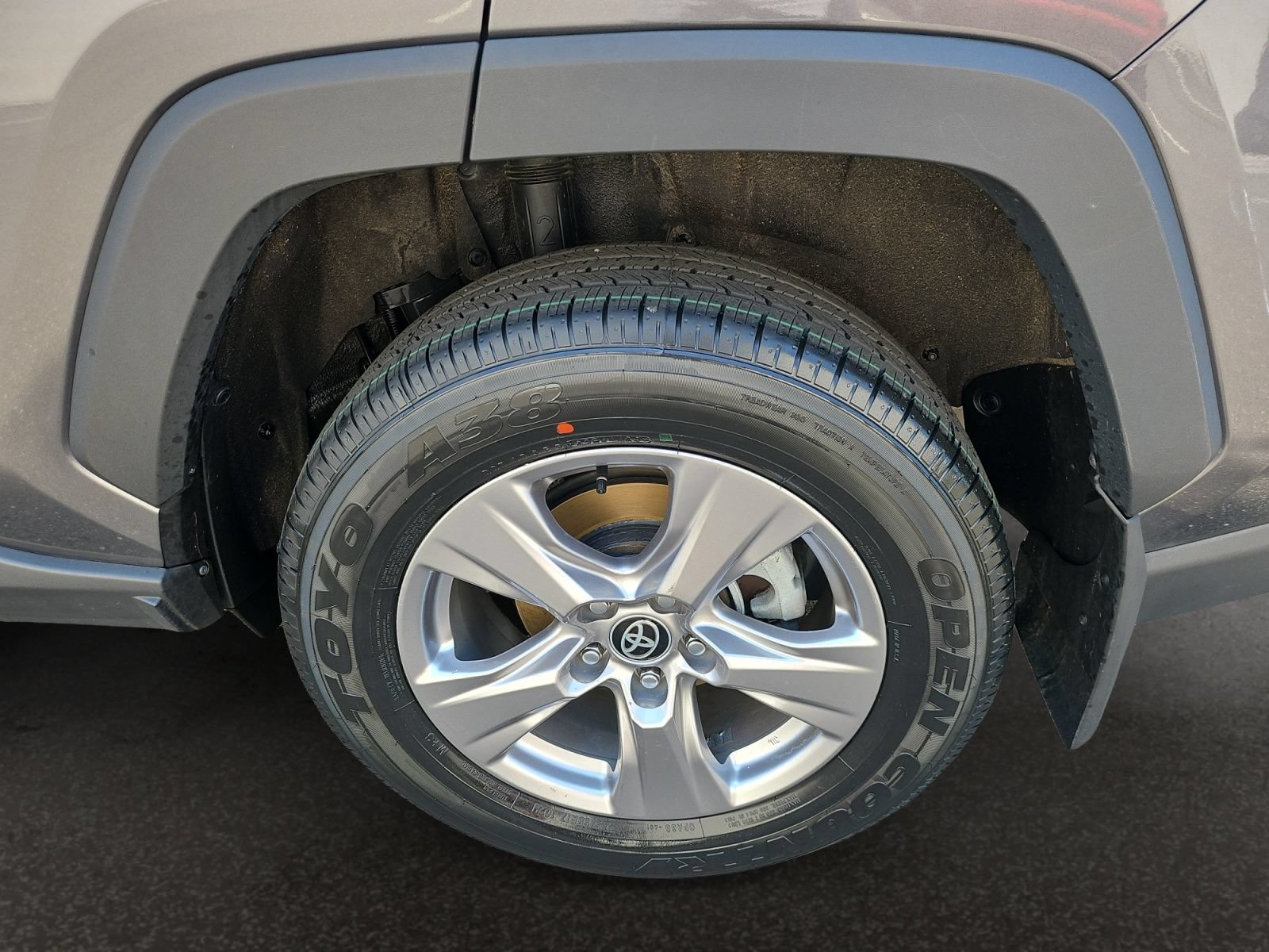 Used 2023 Toyota RAV4 XLE FWD image 40
