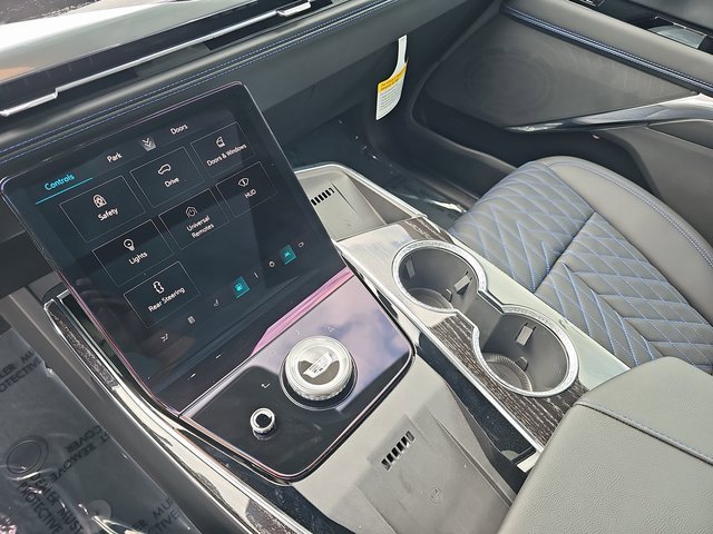 New 2026 Cadillac Escalade IQ Sport 1 w/ LPO, ONYX Package image 28