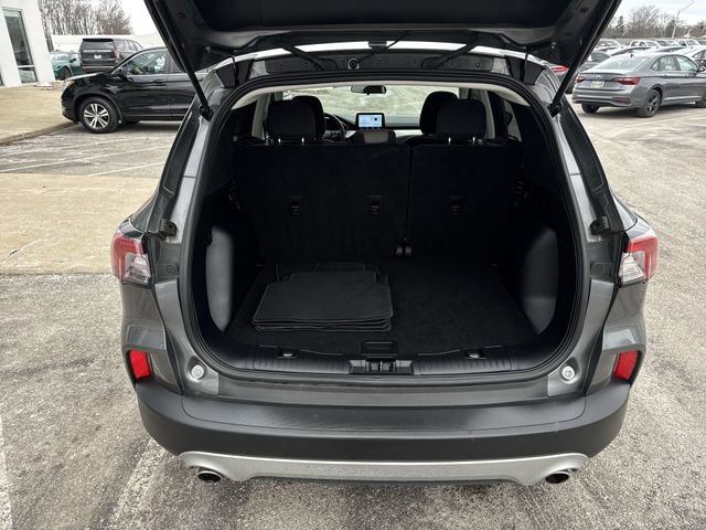 Used 2022 Ford Escape SE w/ Cold Weather Package image 25