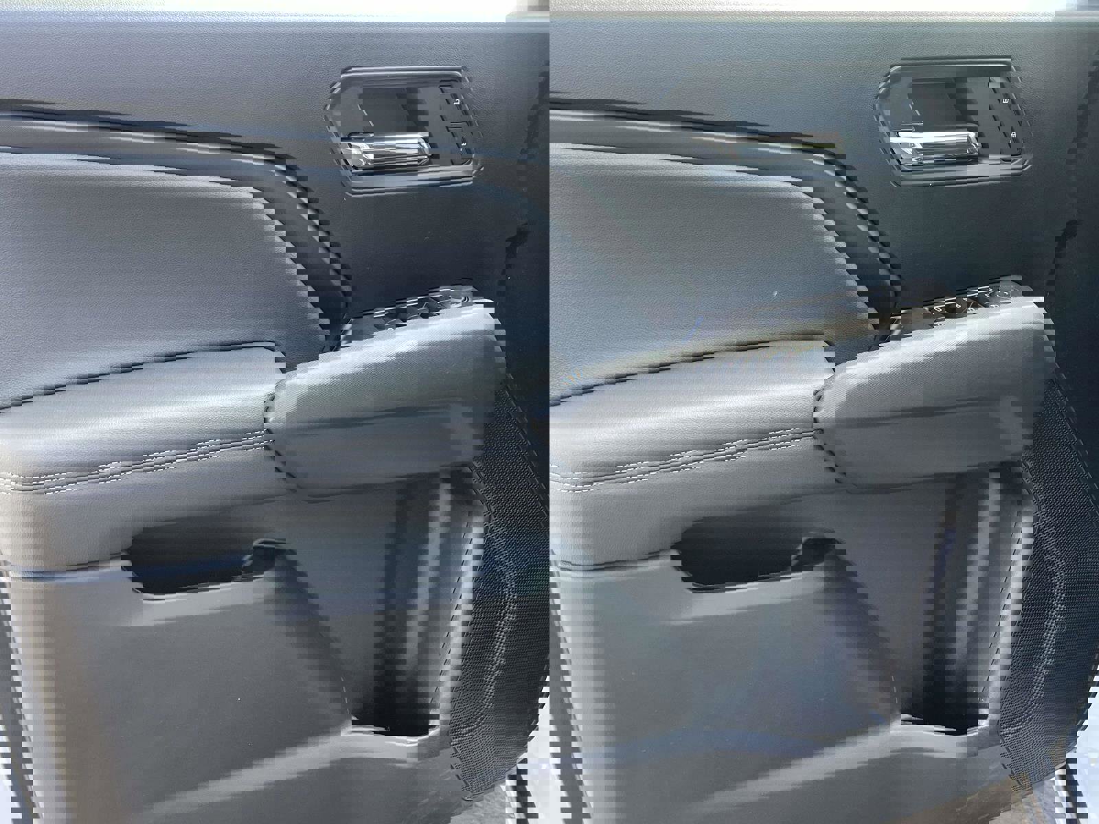 New 2026 GMC Canyon Elevation image 14