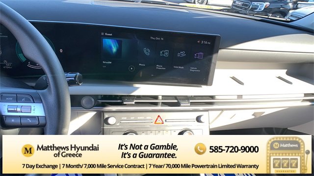 Certified 2025 Hyundai Tucson SE image 14