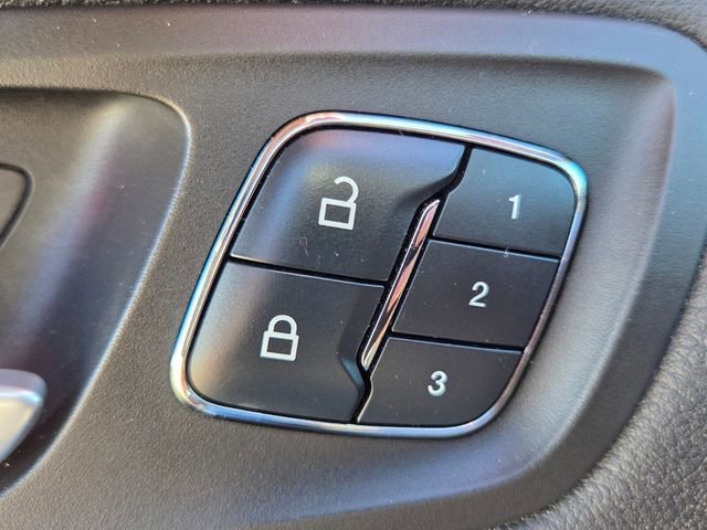 Used 2015 Ford Escape Titanium image 35