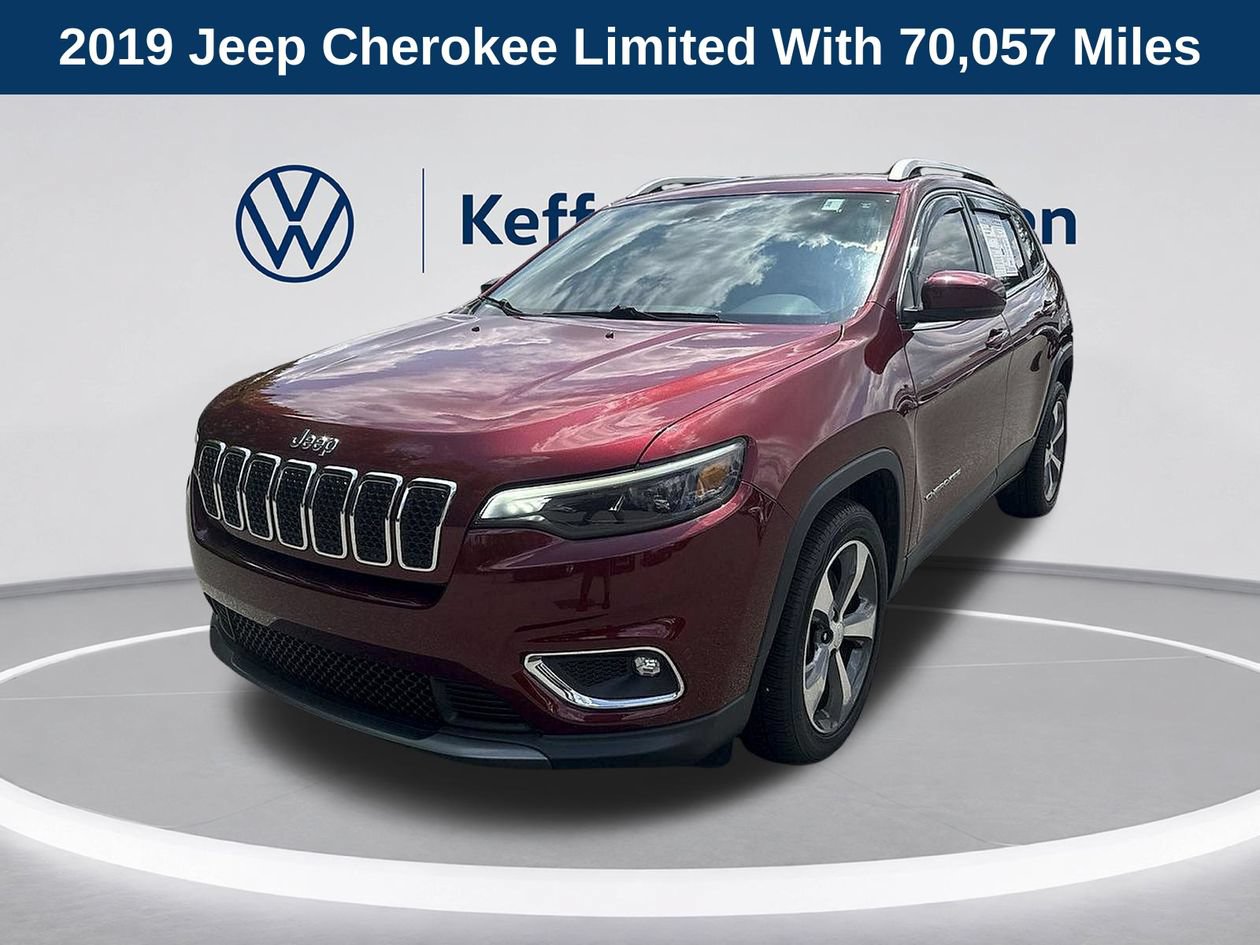 Used 2019 Jeep Cherokee Limited FWD image 1