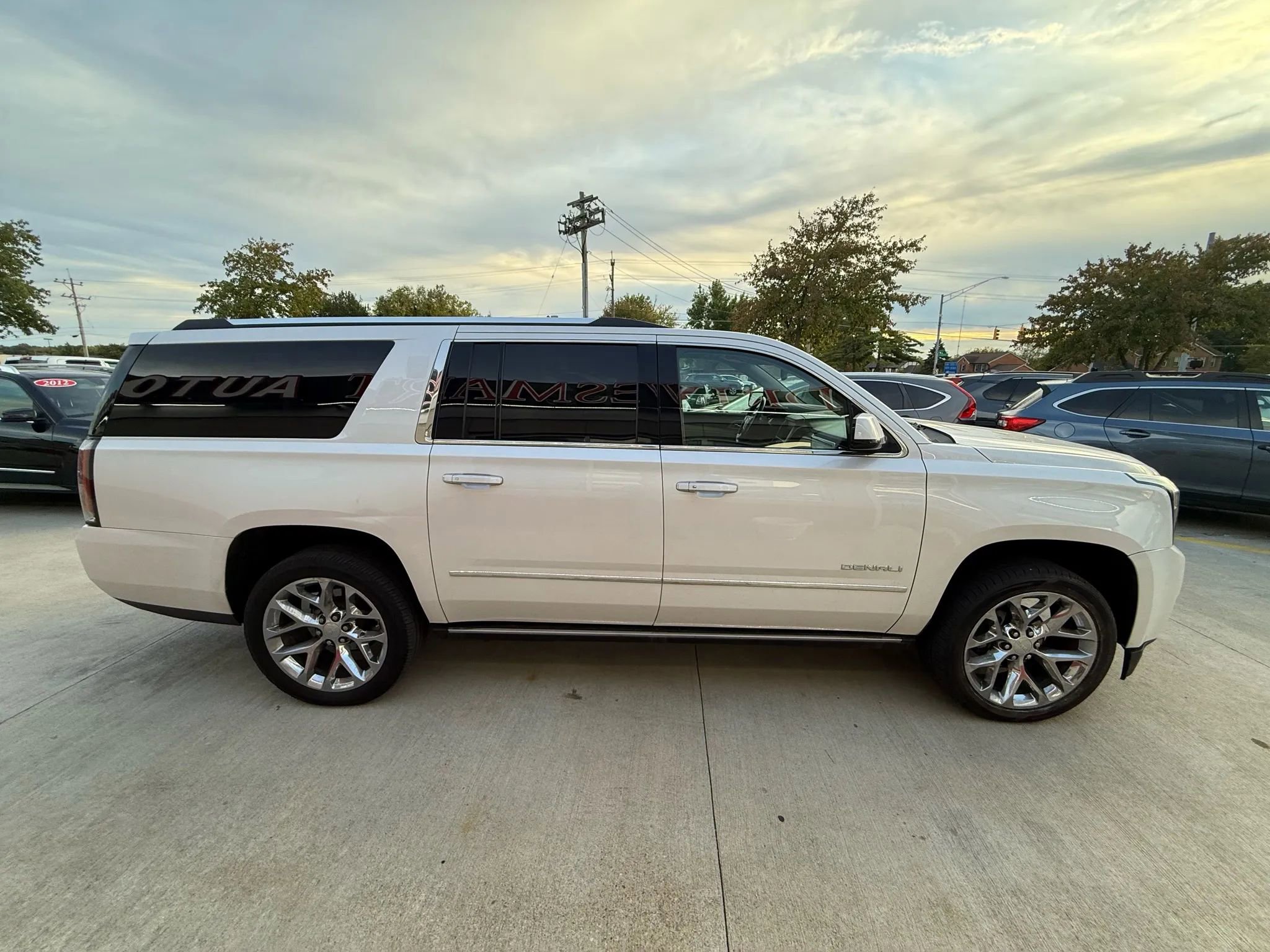 Used 2019 GMC Yukon XL Denali w/ Denali Ultimate Package image 6